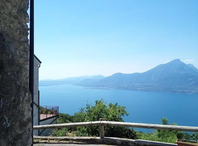 Casa Rita Сан-Дзено-ди-Монтанья